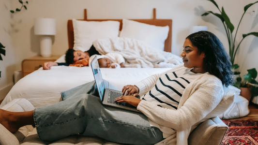 Empowering New Beginnings: 24 Ways New Mums Can Make 2024 Their Most Productive Year Yet!